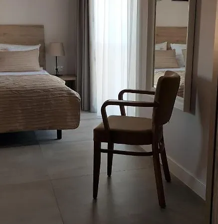 Nyaraló Lipova I Dedykowane Osobom Doroslym *