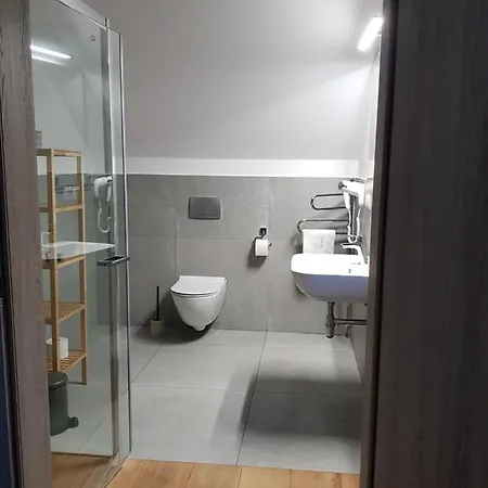 Lipova I Dedykowane Osobom Doroslym 스테그나