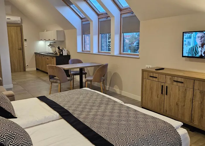 Lipova I Dedykowane Osobom Doroslym Stegna (Pomerania)